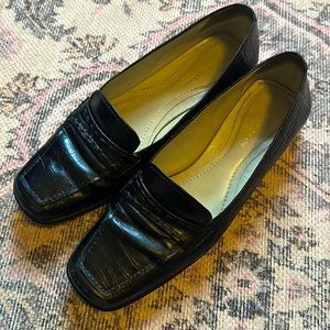 Ann Taylor Black Leather Loafers size 7